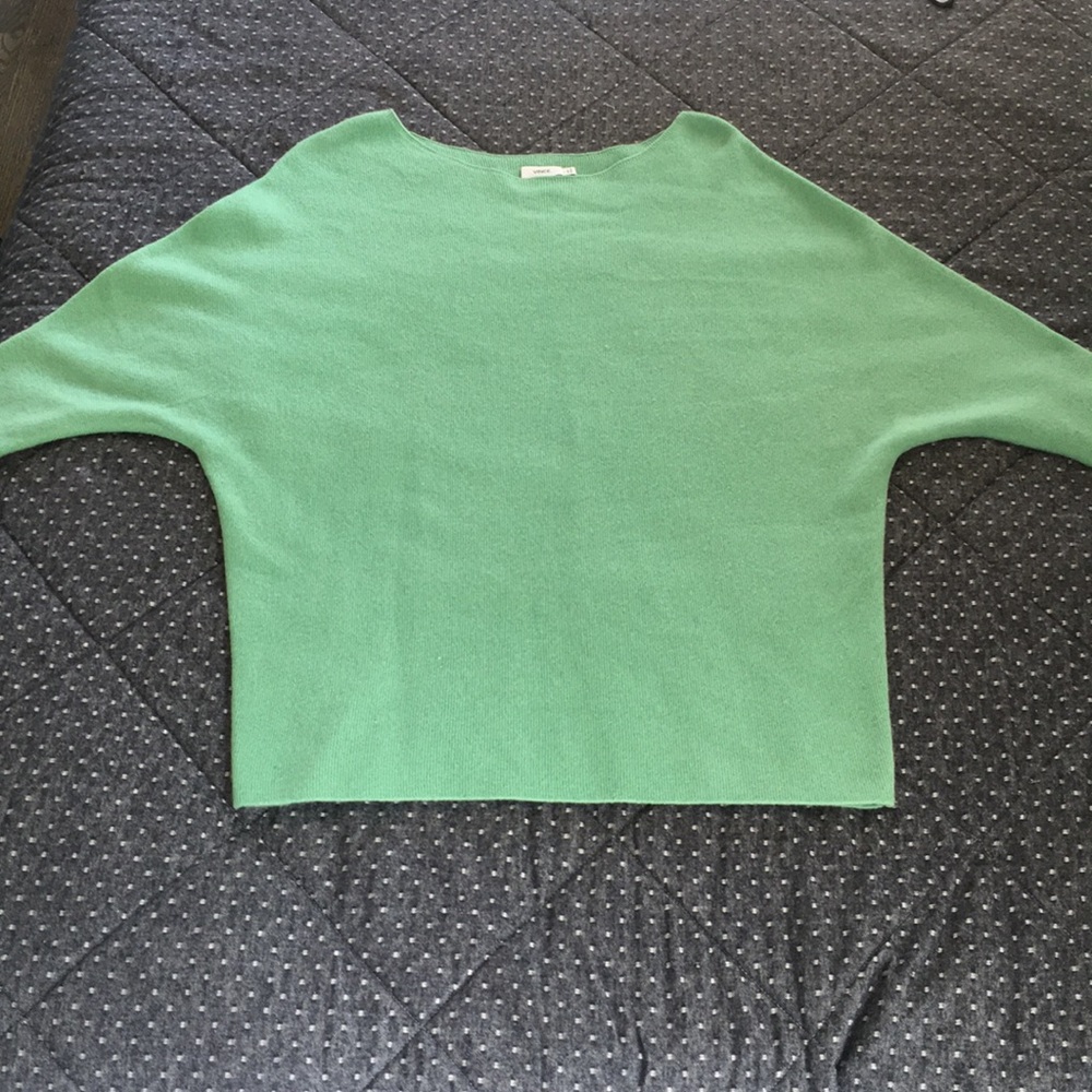 Vince Cashmere batwing sweater, size S